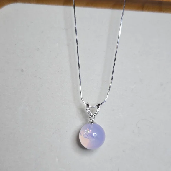 Sterling Silver Lavendar Moon Quartz Crystal Necklace - Picture 1 of 3